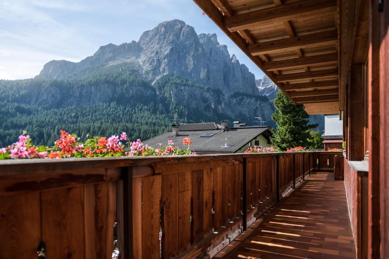 Residence Costa Burjada Колфоско Екстериор снимка