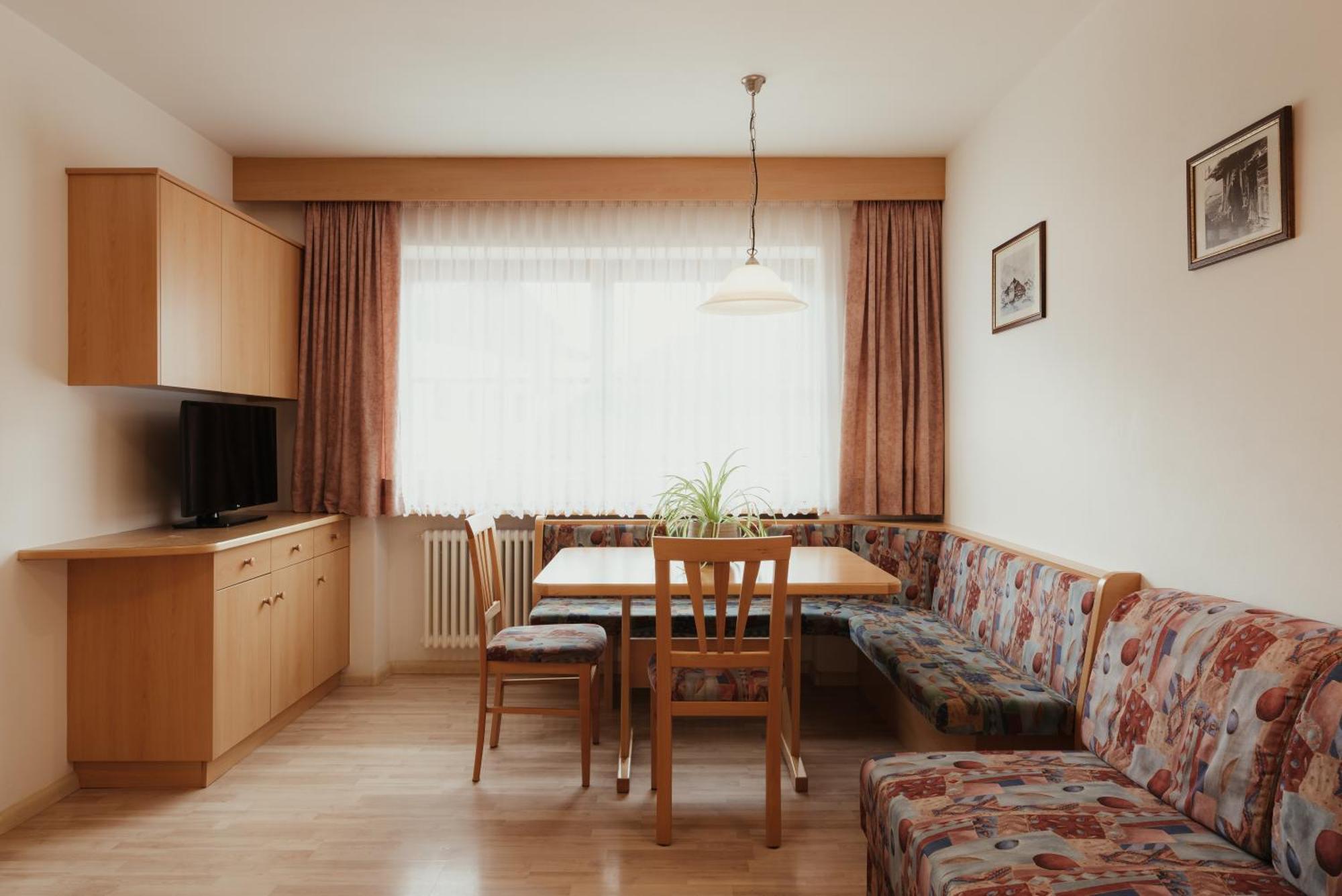 Residence Costa Burjada Колфоско Екстериор снимка