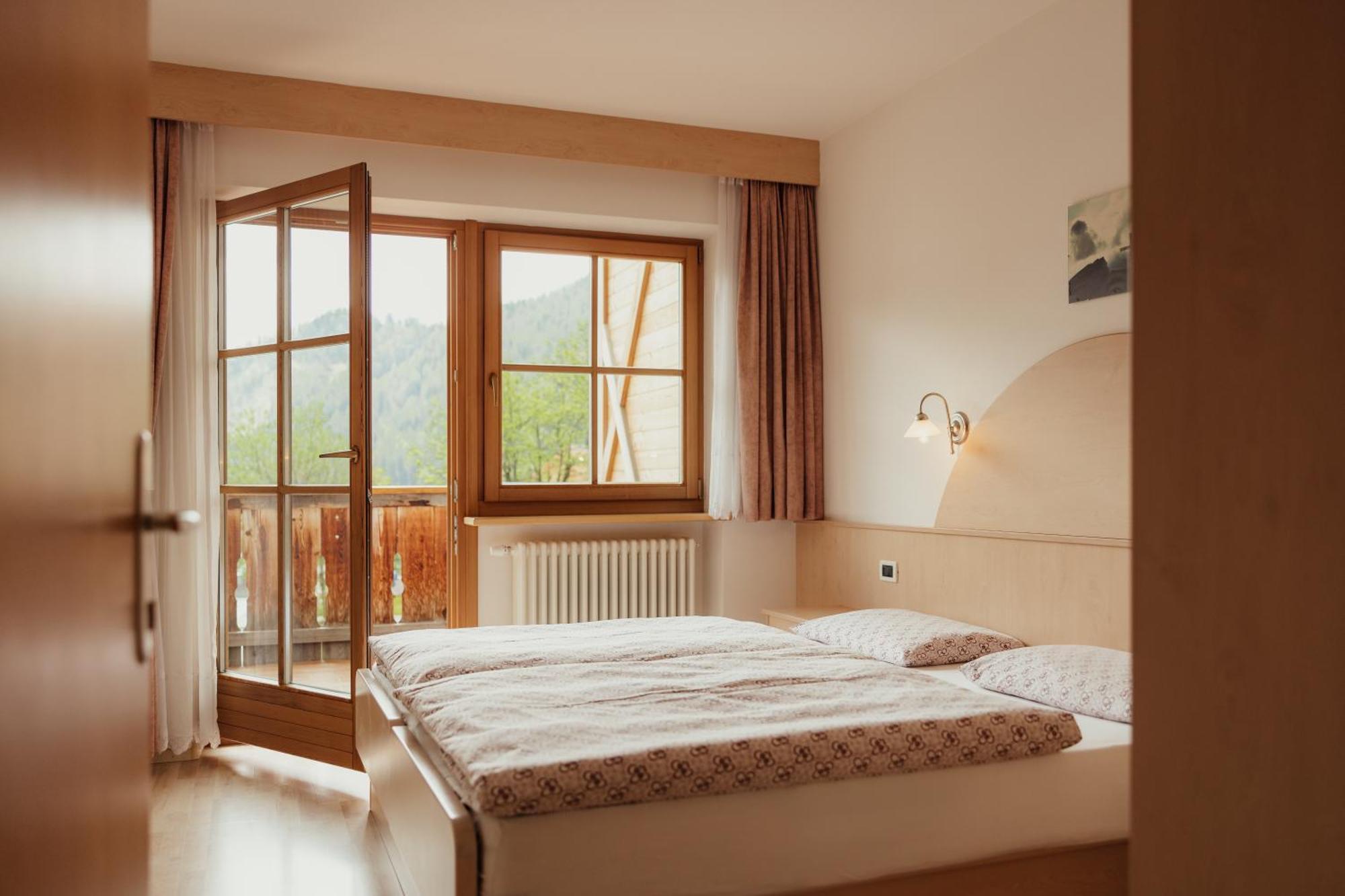 Residence Costa Burjada Колфоско Екстериор снимка