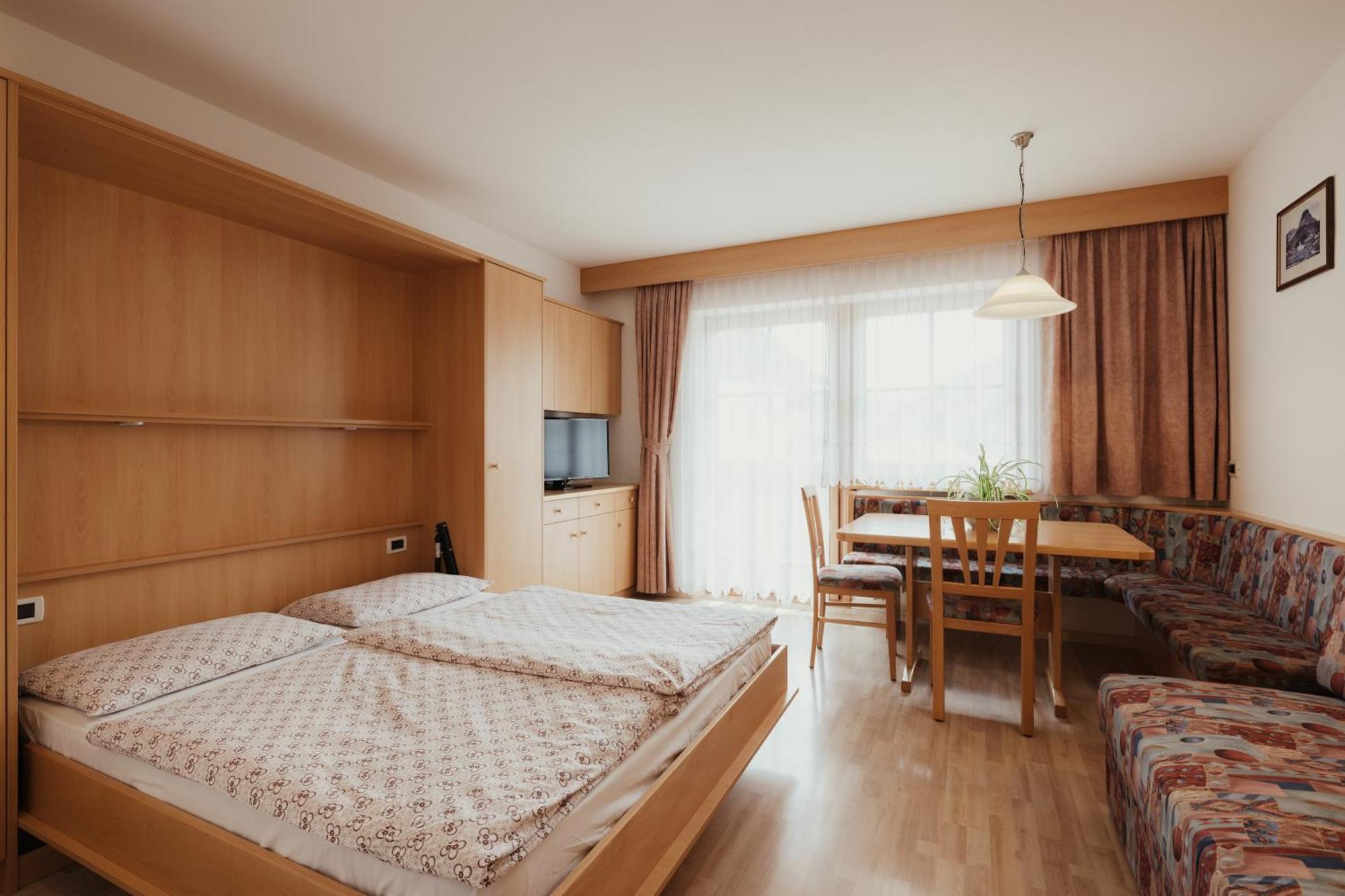 Residence Costa Burjada Колфоско Екстериор снимка